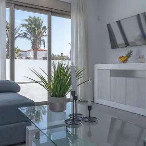  Apartamento Family 1 Beachfront By Holidays España