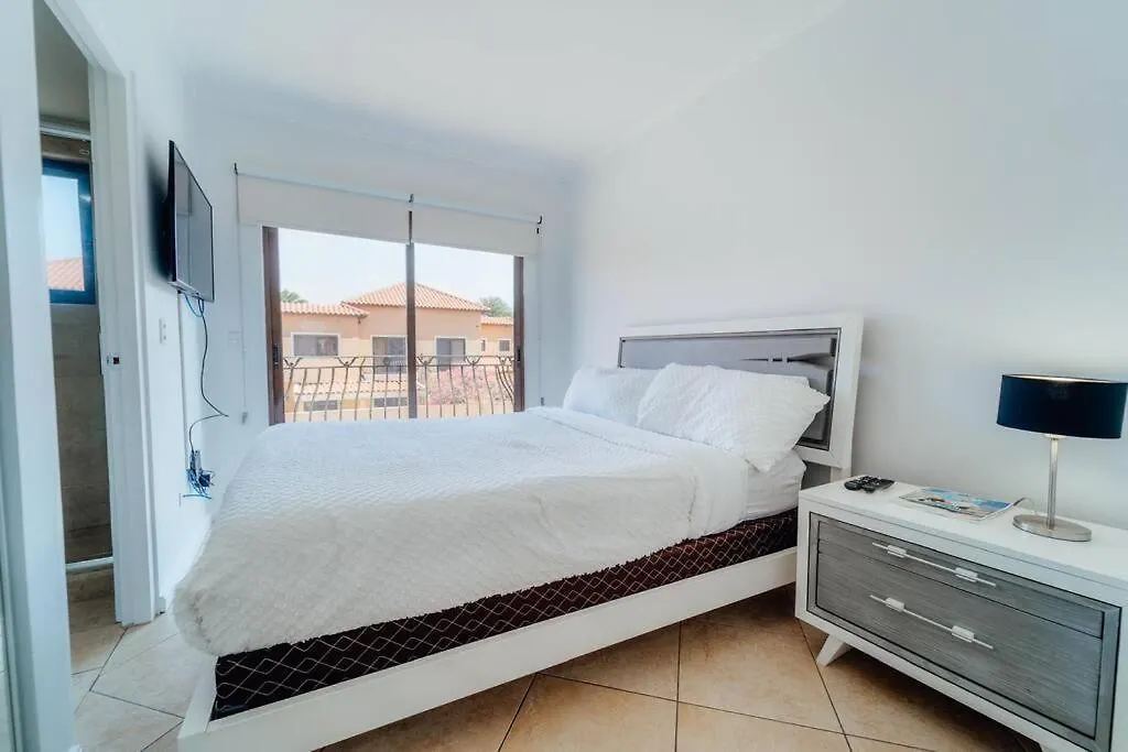 Сasa de vacaciones Villa Gold Coast Beautiful House With Private Pool Palm Beach